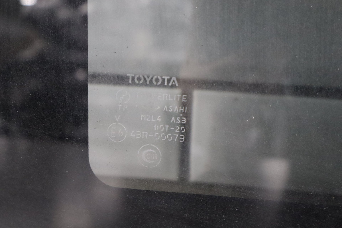 1998-2007 Lexus LX470 Roof Glass 6320160063 OEM