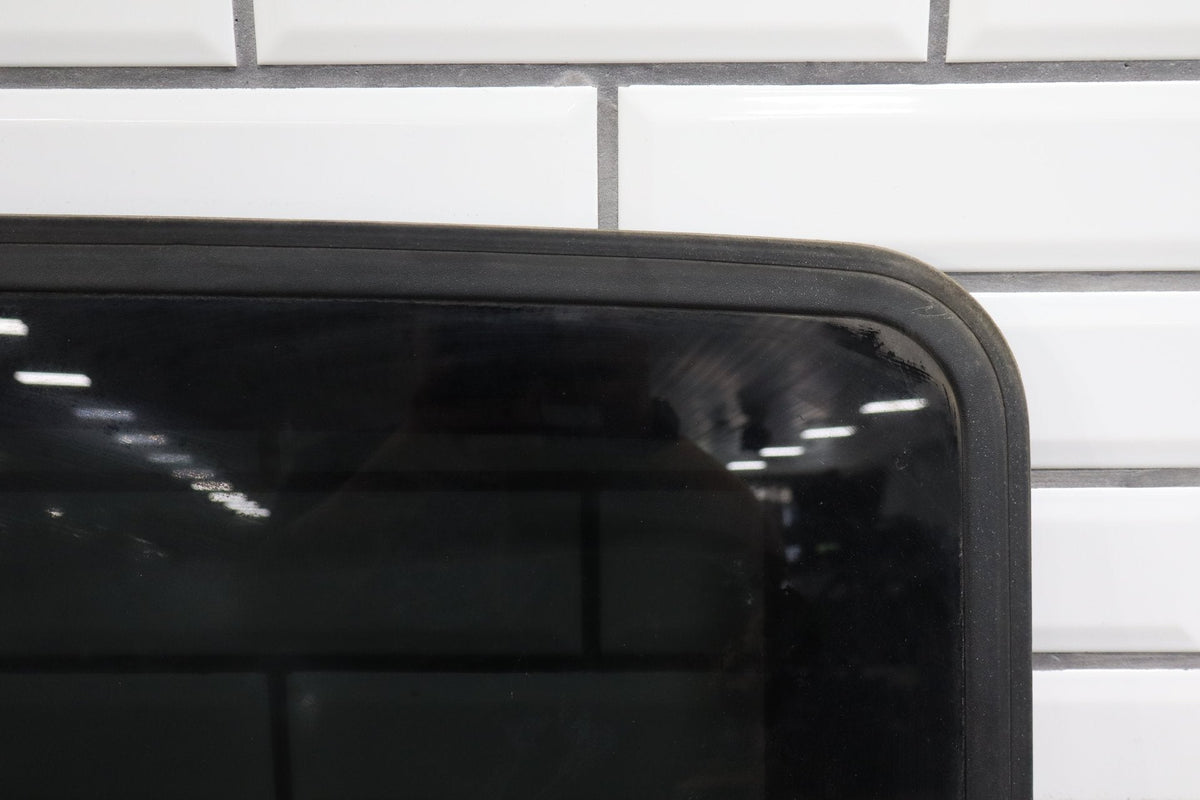 1998-2007 Lexus LX470 Roof Glass 6320160063 OEM