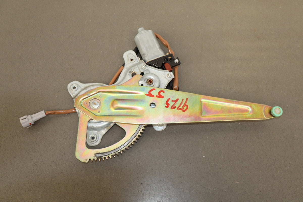 1998-2007 Toyota Land Cruiser Left Rear Door Regulator 6980460060 OEM