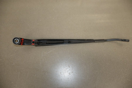 1998-2007 Toyota Land Cruiser Lexus LX470 Wiper Arm Pair