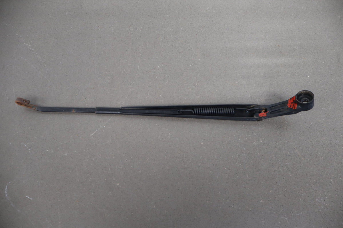 1998-2007 Toyota Land Cruiser Lexus LX470 Wiper Arm Pair