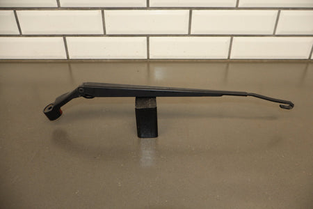 1998-2007 Toyota Land Cruiser Lexus LX470 Wiper Arm Pair