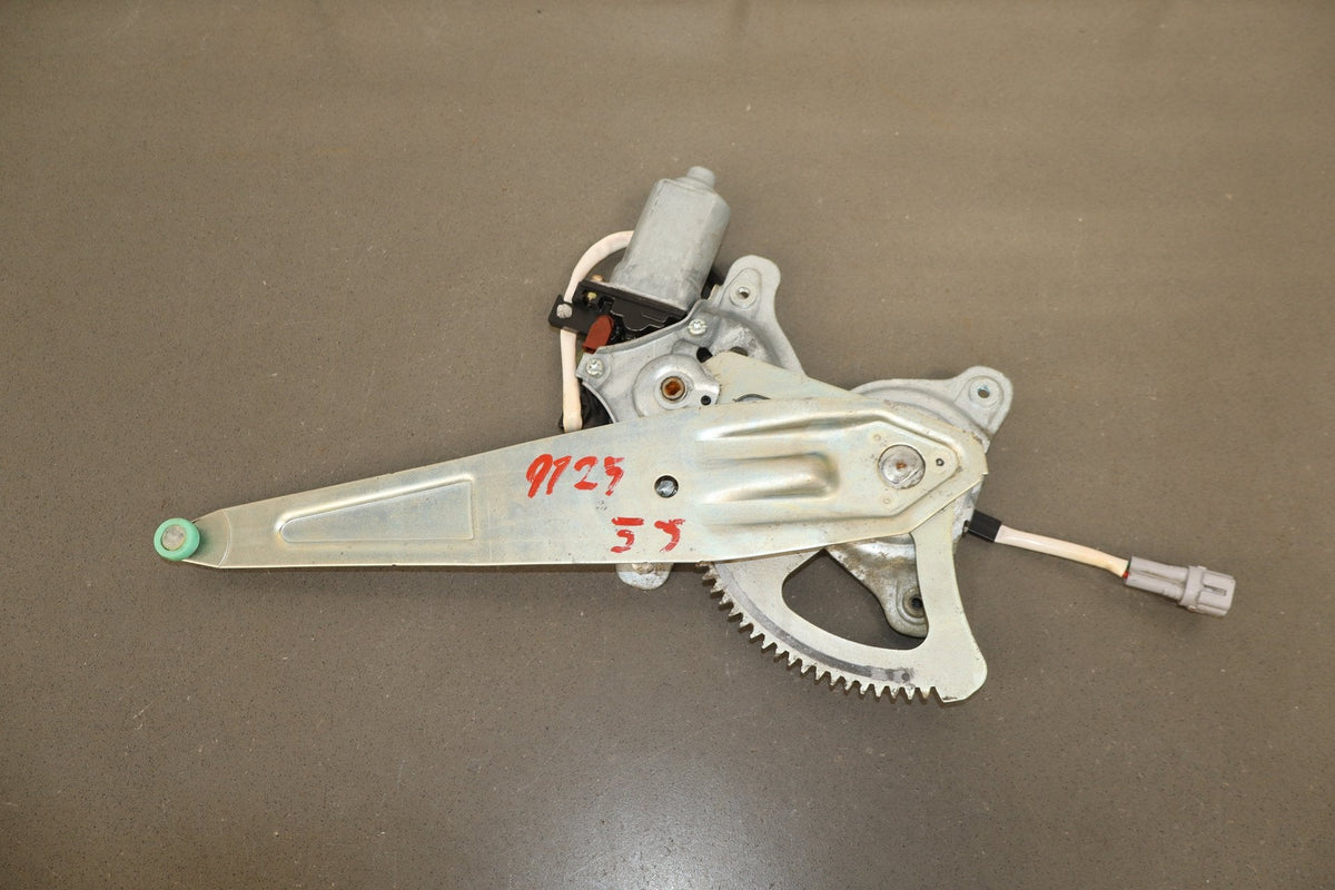 1998-2007 Toyota Land Cruiser Right Rear Door Regulator 6980360060 OEM