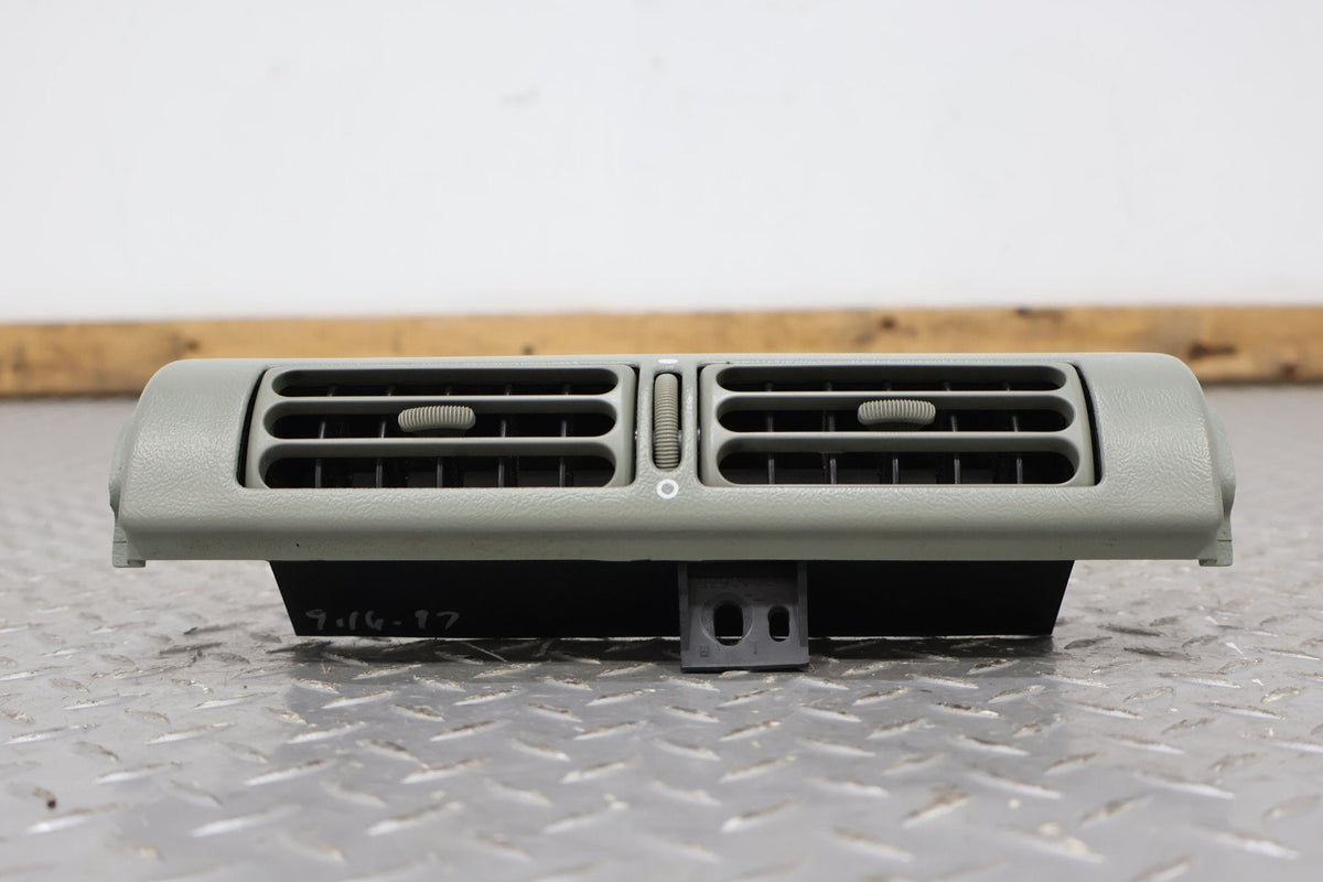 1998 Buick Riviera- Dash Vent