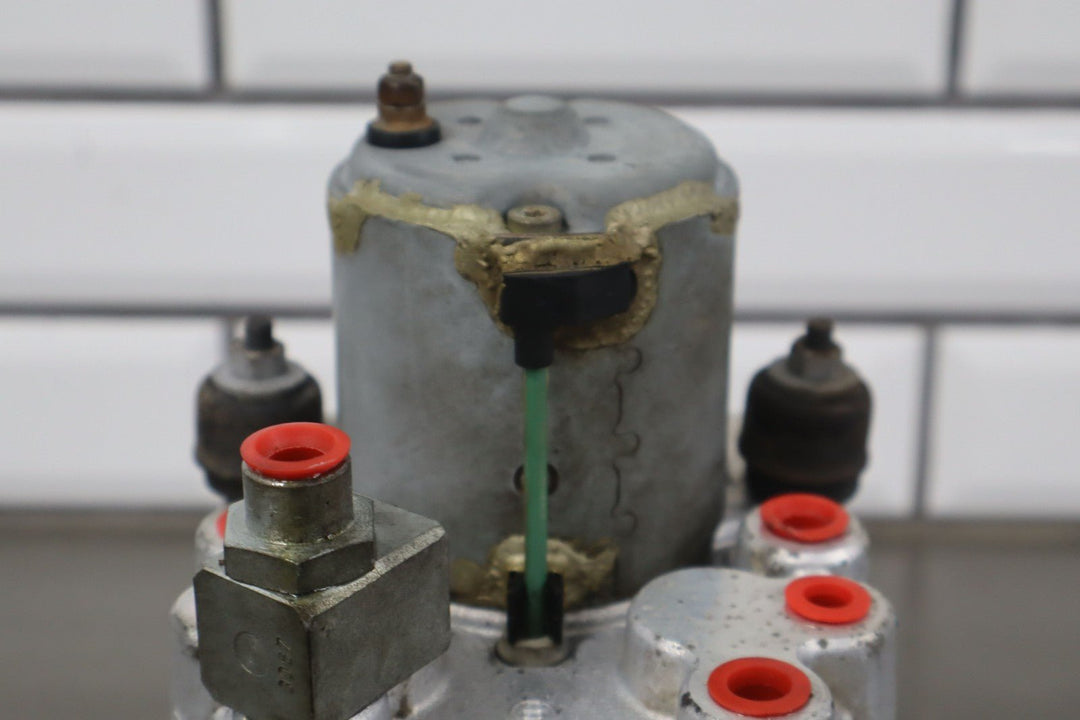 1998 C5 Corvette Anti Lock Brake System Pump & Module *W/O Front ABS*