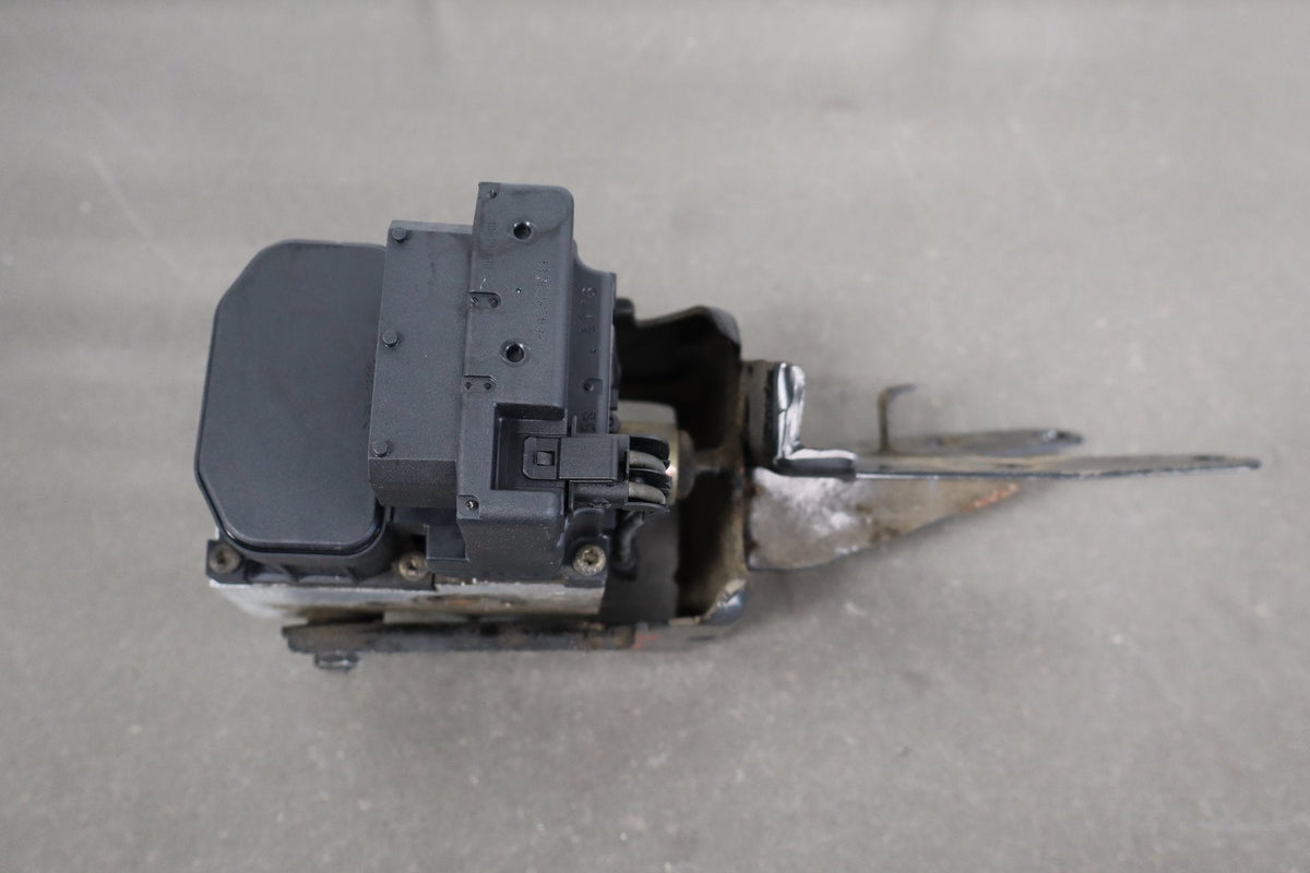 1998 Chevrolet Camaro ABS Brake Unit W/O Traction Control 12453256 OEM