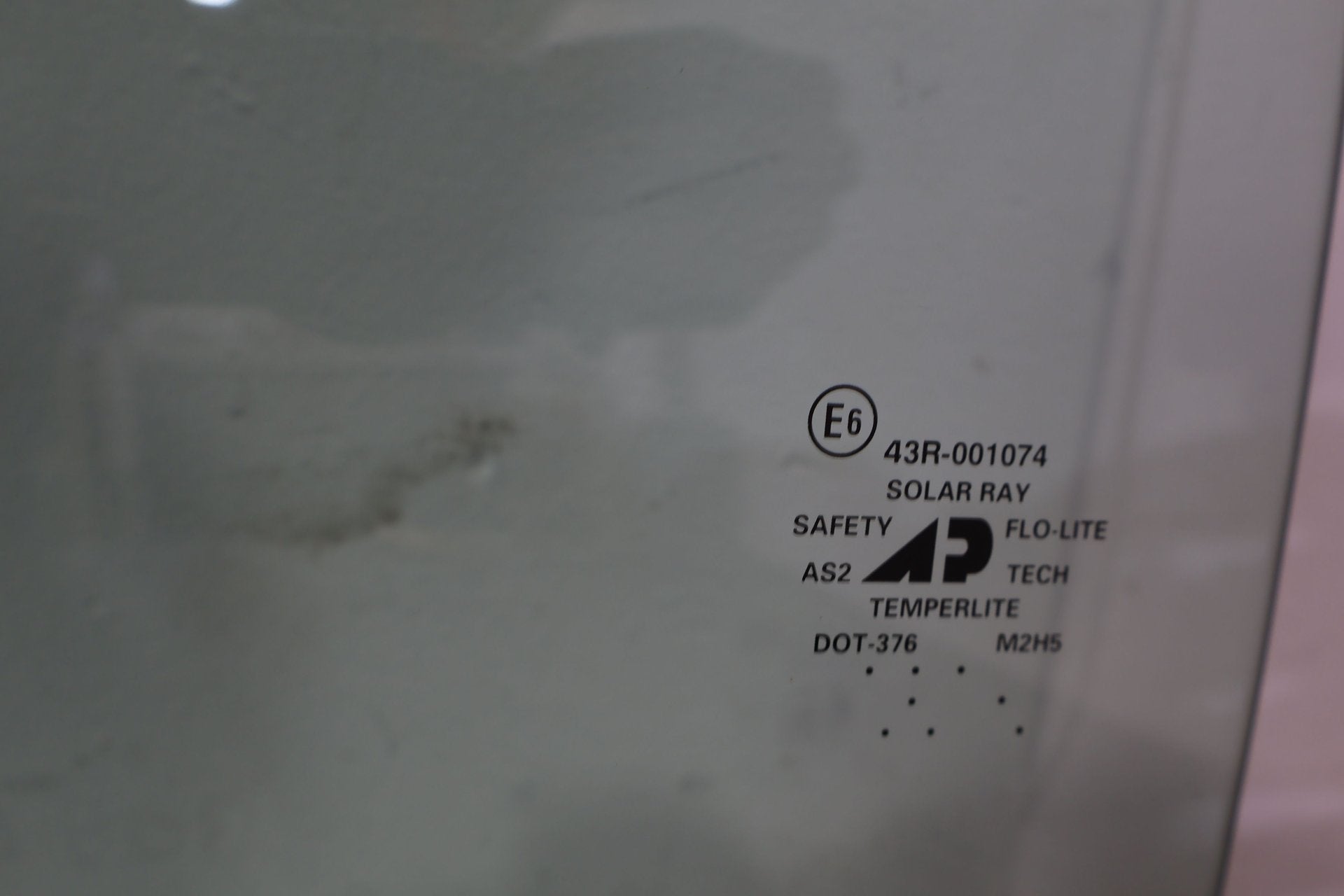 1998 Chevrolet Corvette- FRONT DOOR GLASS/WINDOW