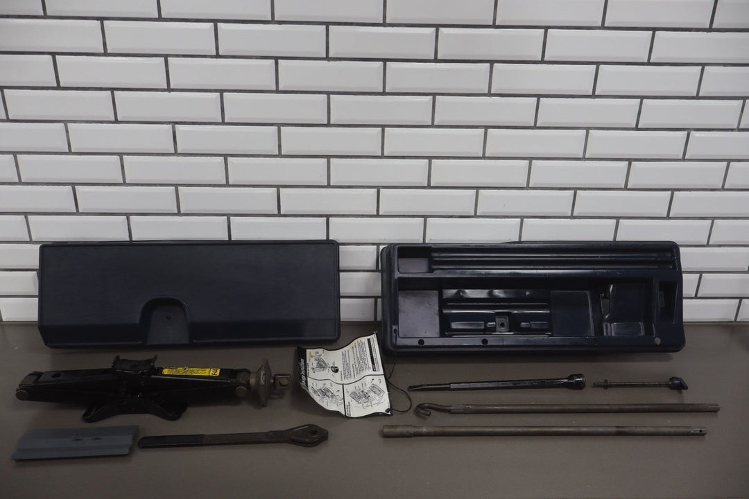 1998 Chevrolet Silverado 3500 GMT400 OBS Jack and Tool Kit OEM