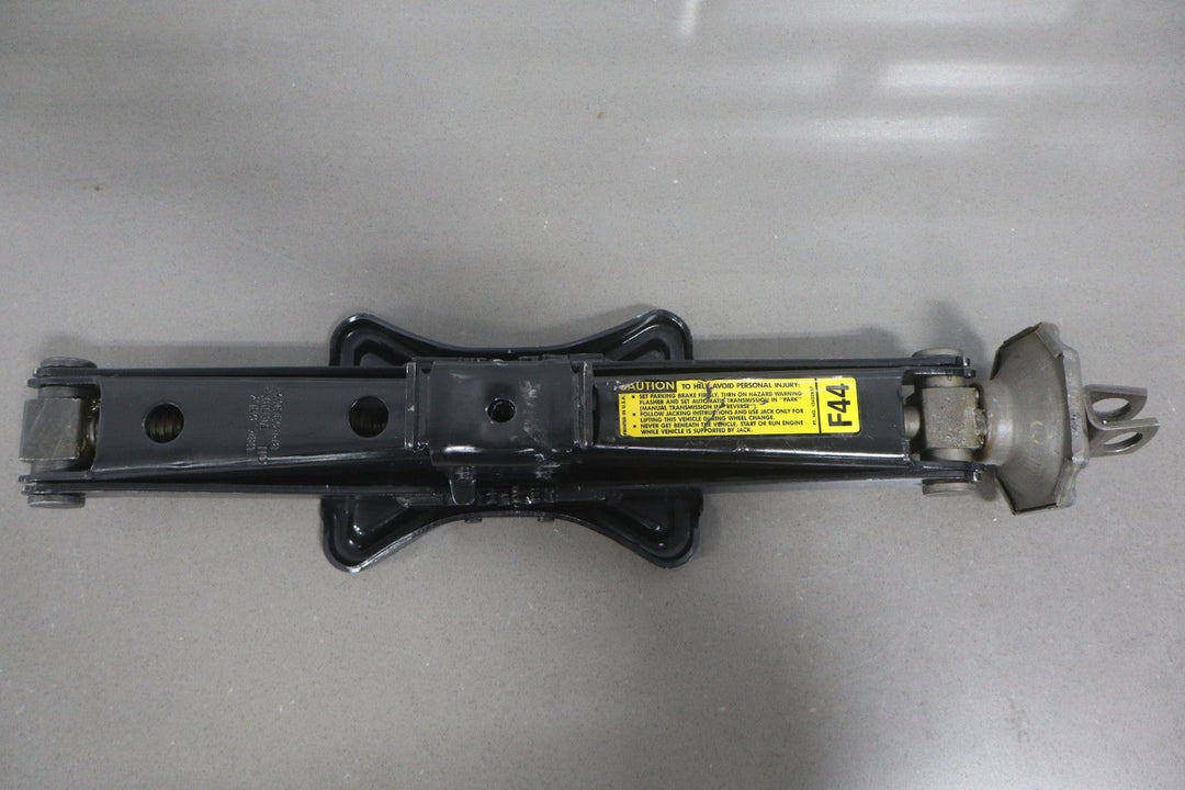 1998 Chevrolet Silverado 3500 GMT400 OBS Jack and Tool Kit OEM