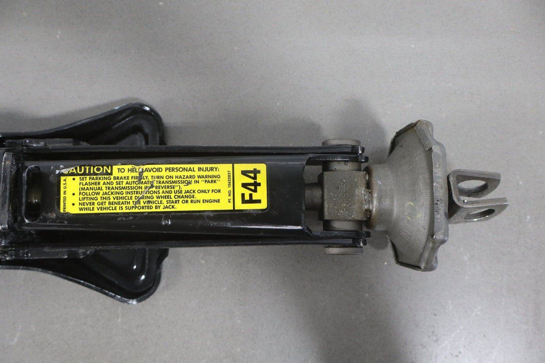 1998 Chevrolet Silverado 3500 GMT400 OBS Jack and Tool Kit OEM