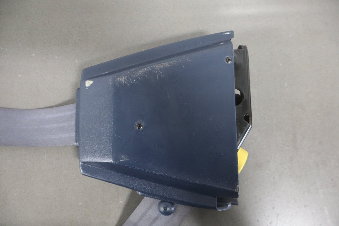 1998 Chevrolet Silverado 3500 Left Front Seat Belt 26