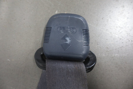 1998 Chevrolet Silverado 3500 Left Front Seat Belt 26
