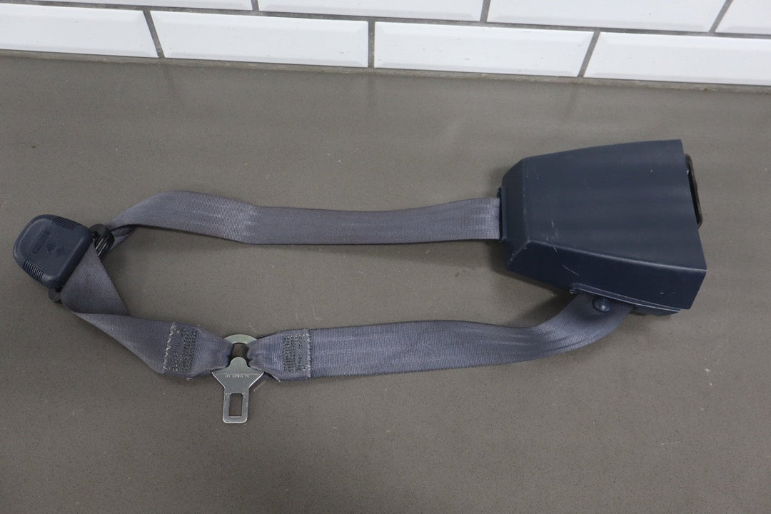 1998 Chevrolet Silverado 3500 Right Front Seat Belt 26