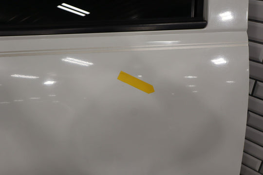 1998 Chevrolet Tahoe Right Rear Door White ( 50U )