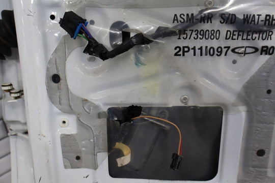 1998 Chevrolet Tahoe Right Rear Door White ( 50U )