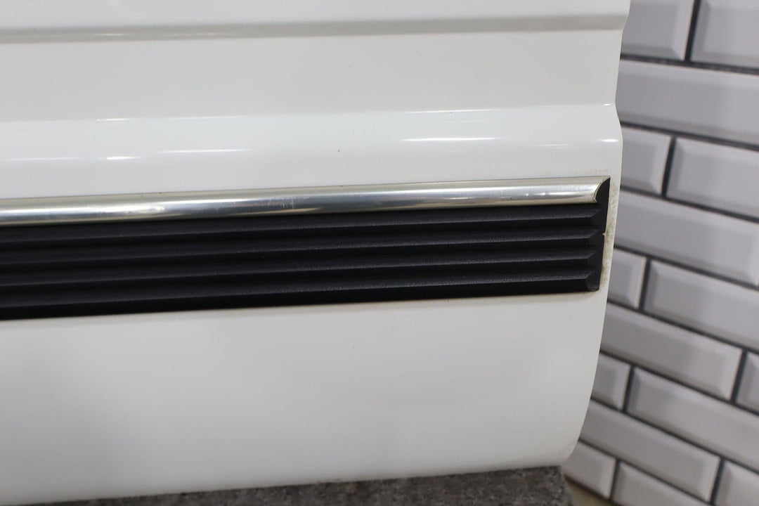 1998 Chevrolet Tahoe Right Rear Door White ( 50U )