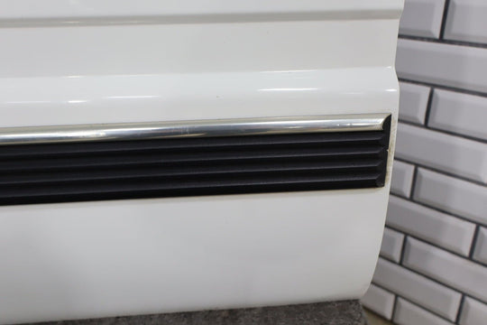 1998 Chevrolet Tahoe Right Rear Door White ( 50U )