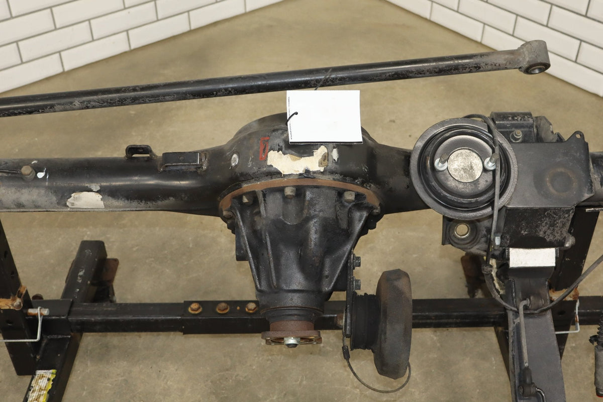 1998 Range Rover P38 4.6L Complete Rear Axle Assembly OEM 3.54 Ratio OEM