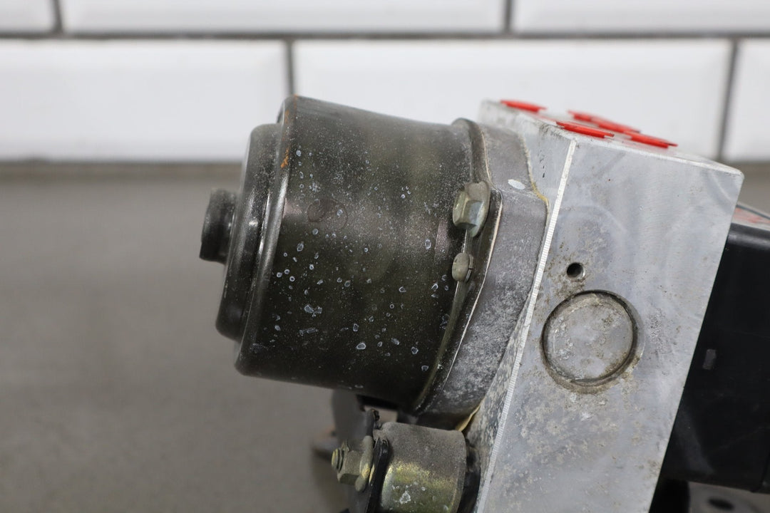 1998 Toyota 4Runner ABS Brake Unit OEM
