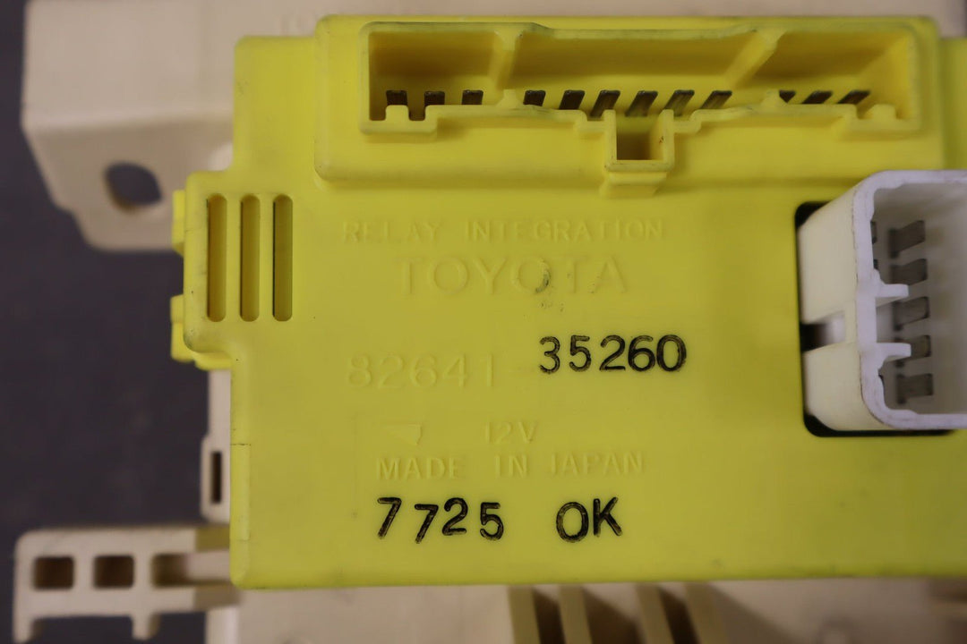 1998 Toyota 4Runner N180 3.4 Cabin Fuse Box