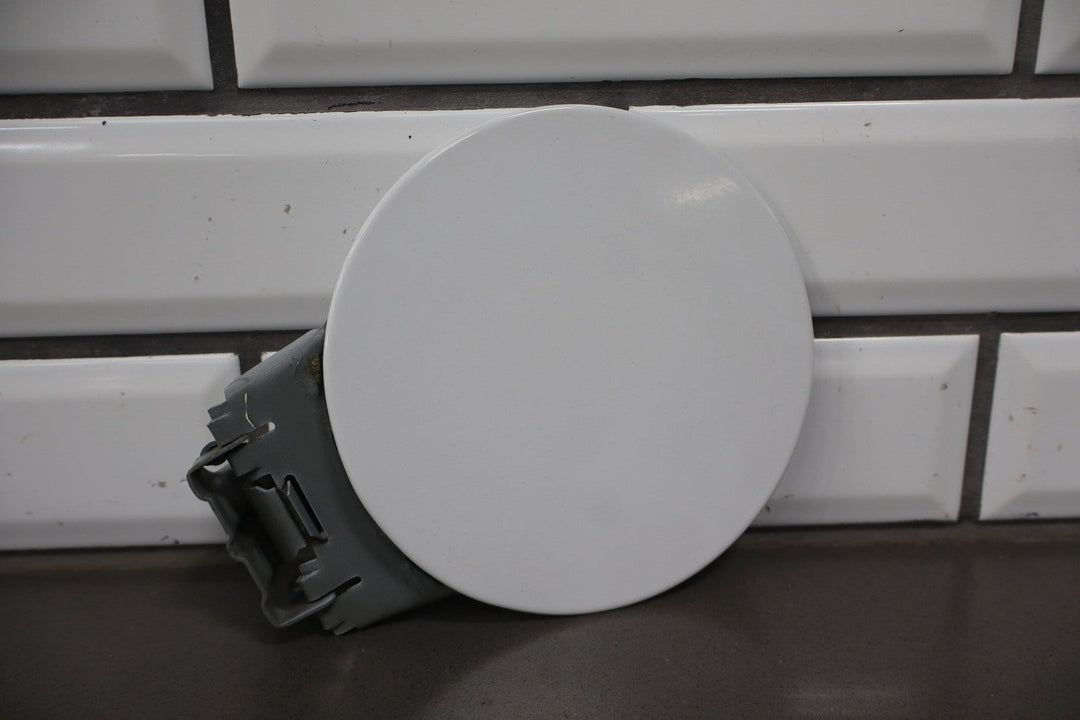 1999 - 2000 Cadillac Escalade Fuel Filler Door White
