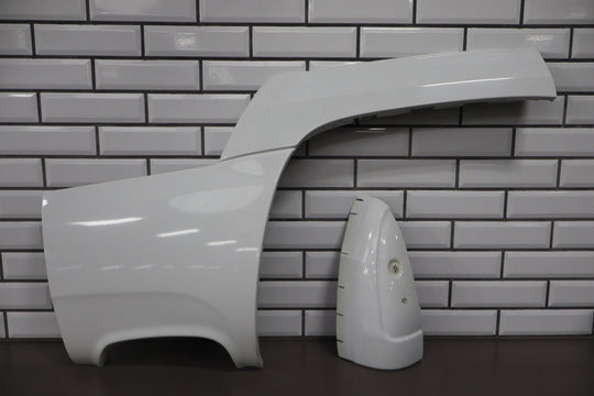 1999 - 2000 Cadillac Escalade Left Rear Quarter Panel Moulding White 50