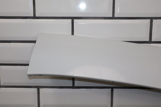1999 - 2000 Cadillac Escalade Left Rear Wheel Arch Moulding OEM