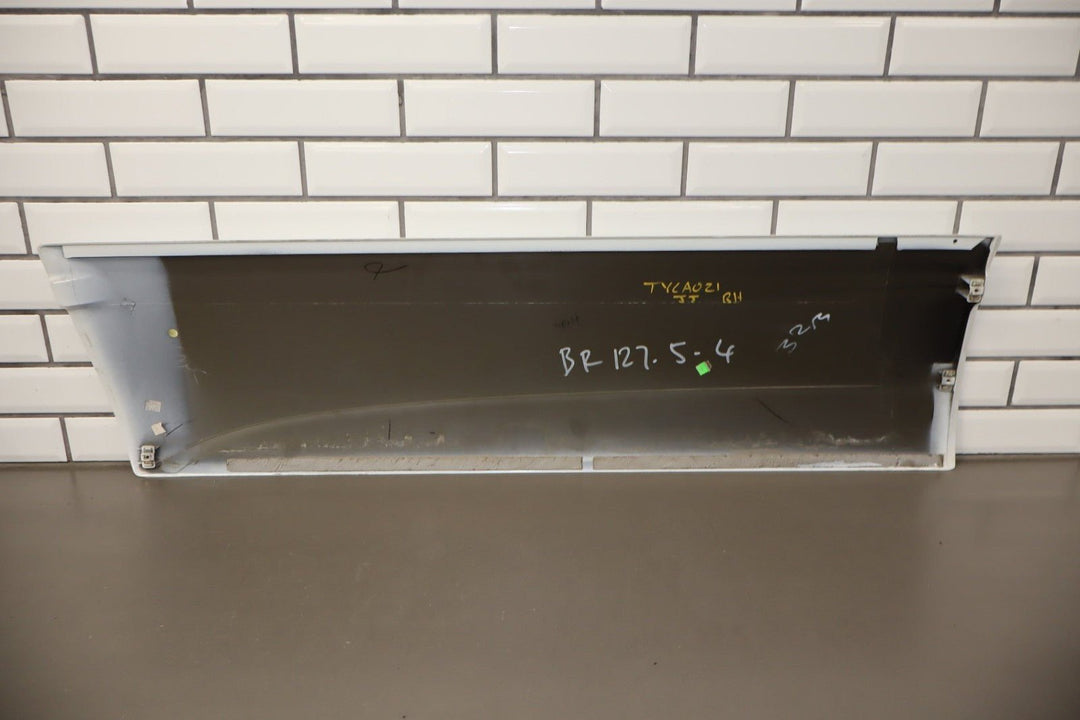 1999 - 2000 Cadillac Escalade Right Rear Door Molding OEM