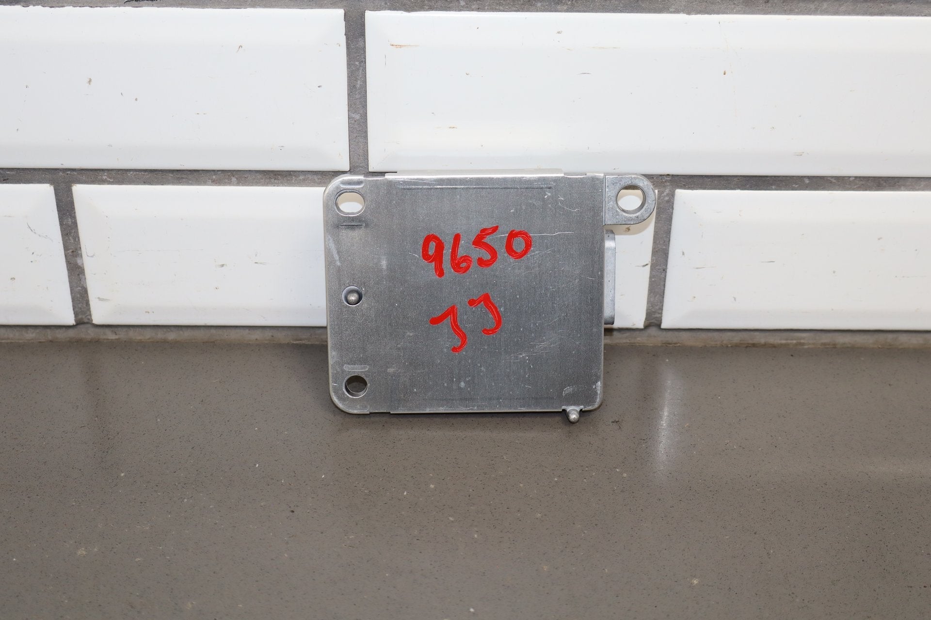 1999-2000 Chevrolet Corvette Chassis Computer 12209730 OEM