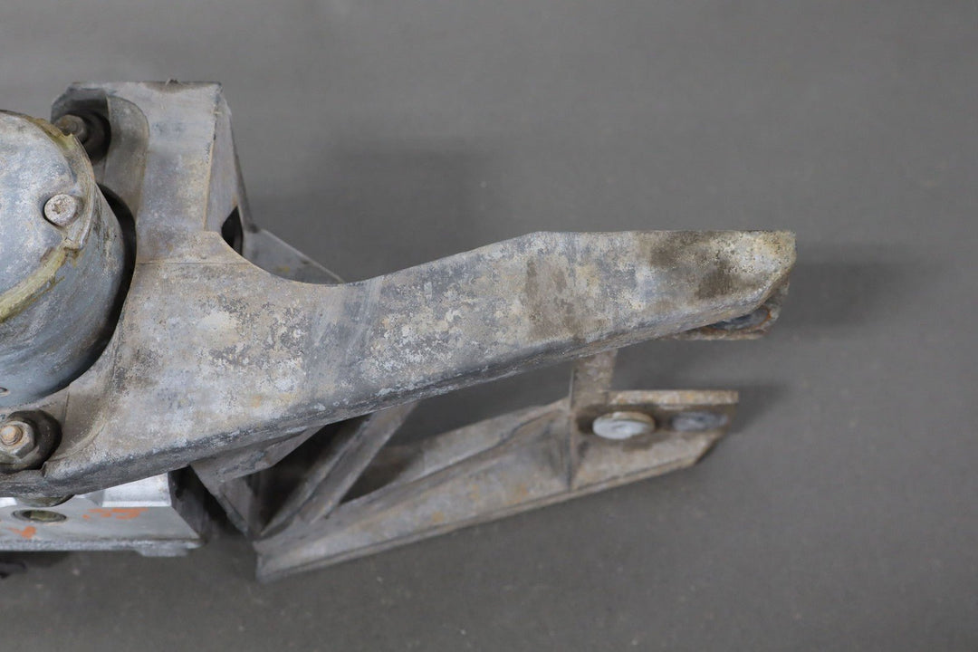 1999 - 2000 Chevy C5 Corvette ABS Anti - Lock Brake Pump W/ Module (Opt JL4)