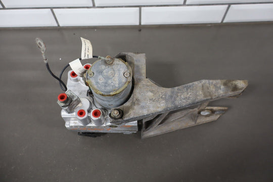 1999 - 2000 Chevy C5 Corvette ABS Anti - Lock Brake Pump W/ Module (Opt JL4)