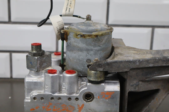 1999 - 2000 Chevy C5 Corvette ABS Anti - Lock Brake Pump W/ Module (Opt JL4)