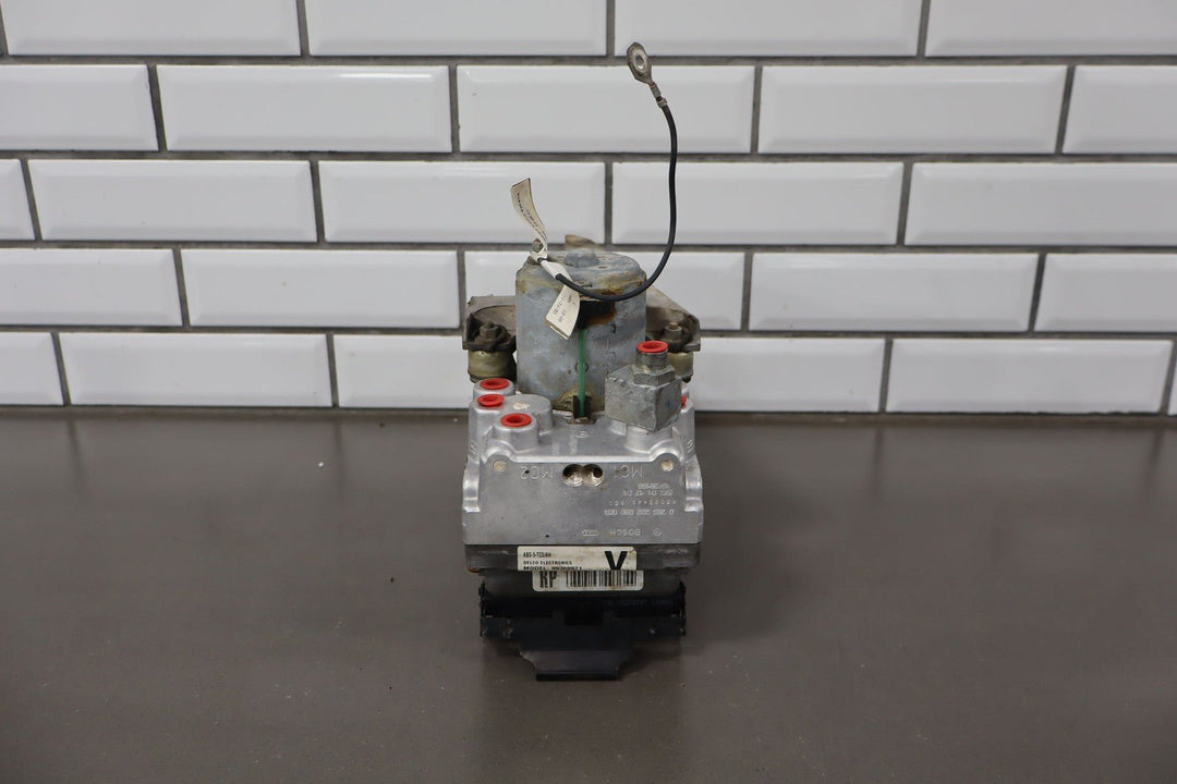 1999 - 2000 Chevy C5 Corvette ABS Anti - Lock Brake Pump W/ Module (Opt JL4)