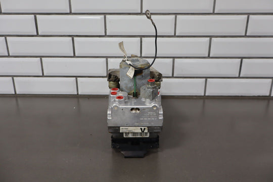 1999 - 2000 Chevy C5 Corvette ABS Anti - Lock Brake Pump W/ Module (Opt JL4)