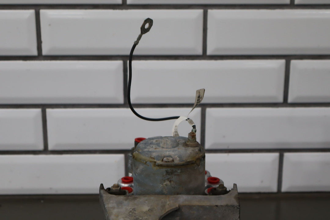 1999 - 2000 Chevy C5 Corvette ABS Anti - Lock Brake Pump W/ Module (Opt JL4)