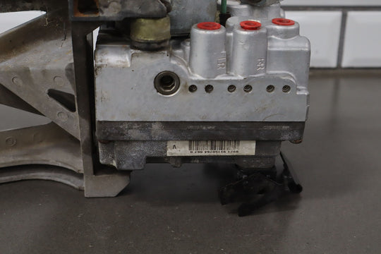 1999 - 2000 Chevy C5 Corvette ABS Anti - Lock Brake Pump W/ Module (Opt JL4)