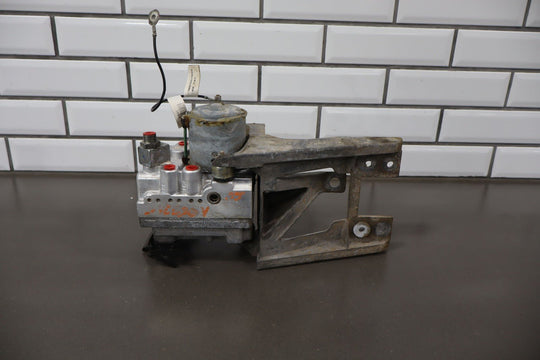 1999 - 2000 Chevy C5 Corvette ABS Anti - Lock Brake Pump W/ Module (Opt JL4)