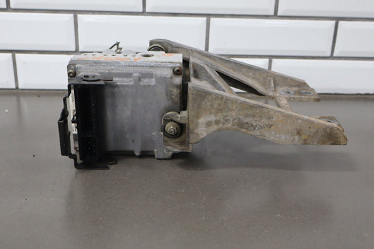 1999 - 2000 Chevy C5 Corvette ABS Anti - Lock Brake Pump W/ Module (Opt JL4)