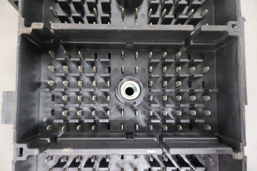 1999 - 2000 Chevy C5 Corvette OEM Cabin Fuse Relay Junction Box (12193792)