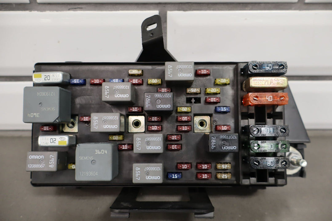 1999 - 2000 Chevy C5 Corvette OEM Cabin Fuse Relay Junction Box (12193792)