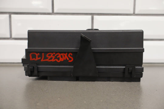 1999 - 2000 Chevy C5 Corvette OEM Cabin Fuse Relay Junction Box (12193792)