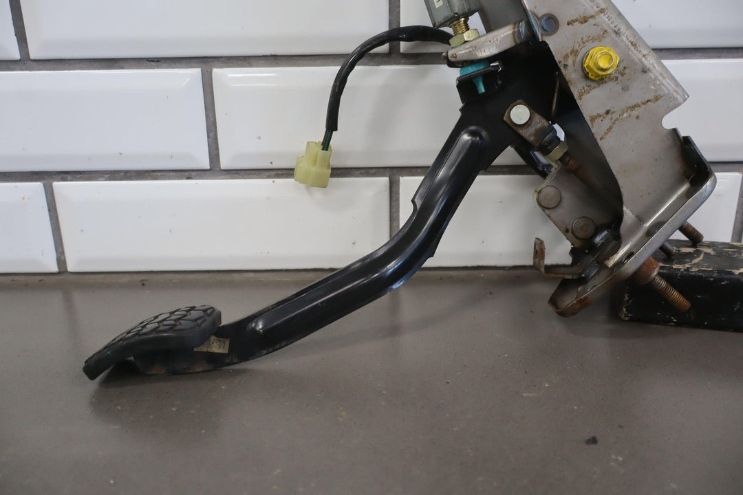 1999 - 2000 Mazda Miata NB 2 Piece Pedal Set Accelerator Brake Clutch