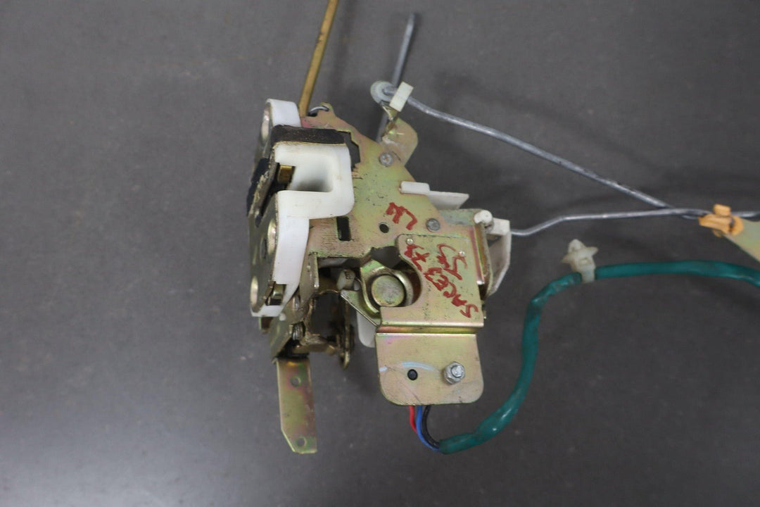 1999 - 2000 Mazda Miata NB Left Driver Door Latch W/ Power Door Lock Actuator