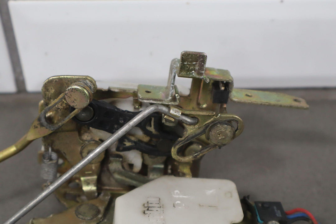 1999 - 2000 Mazda Miata NB Left Driver Door Latch W/ Power Door Lock Actuator