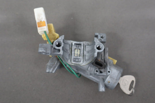 1999 - 2000 Mazda Miata NB (Manual Trans) 5 - Pc Ignition & Lock Cylinder Kit W/Key