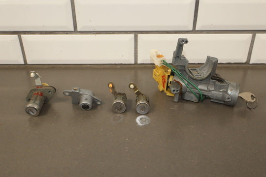 1999 - 2000 Mazda Miata NB (Manual Trans) 5 - Pc Ignition & Lock Cylinder Kit W/Key