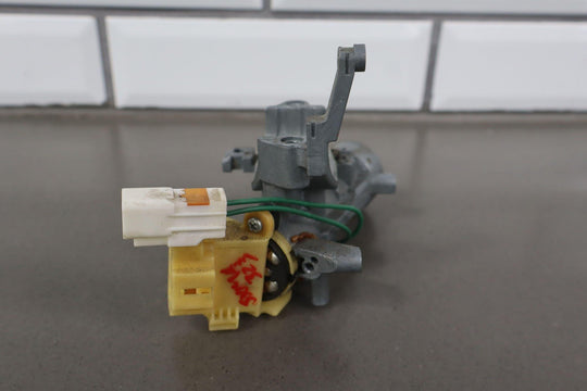 1999 - 2000 Mazda Miata NB (Manual Trans) 5 - Pc Ignition & Lock Cylinder Kit W/Key