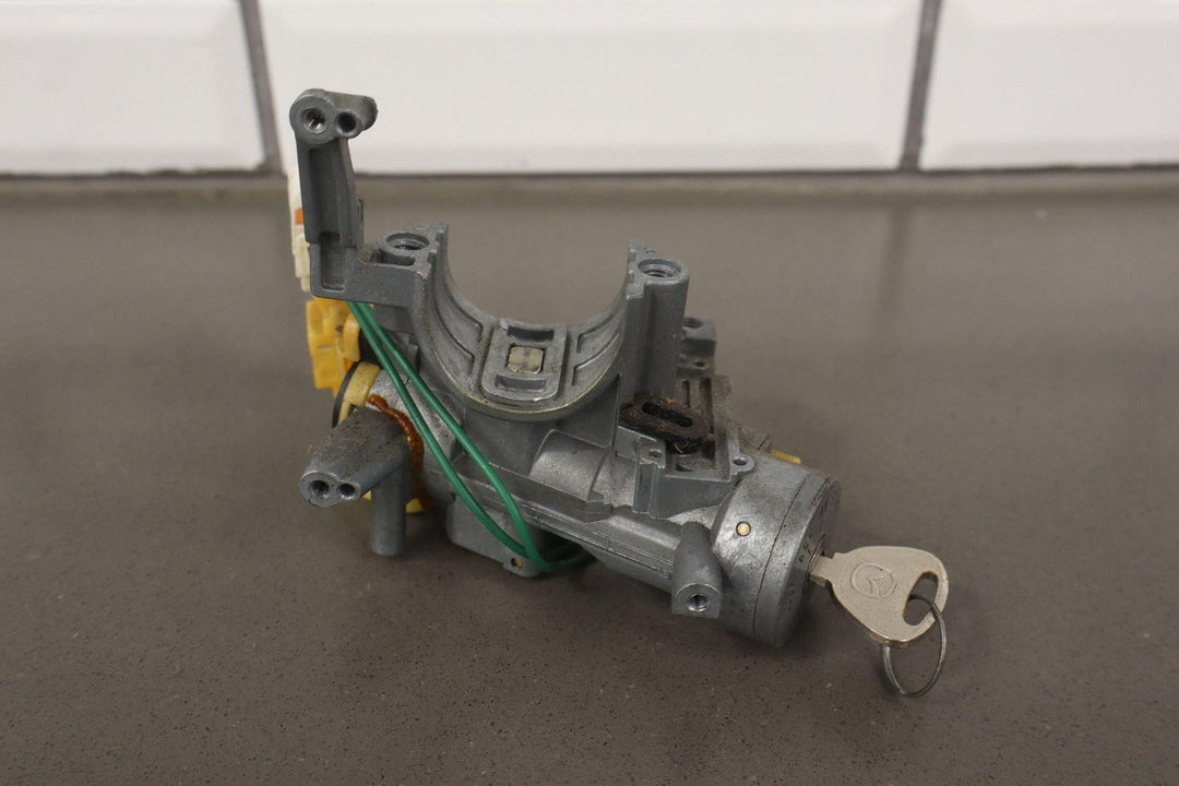 1999 - 2000 Mazda Miata NB (Manual Trans) 5 - Pc Ignition & Lock Cylinder Kit W/Key