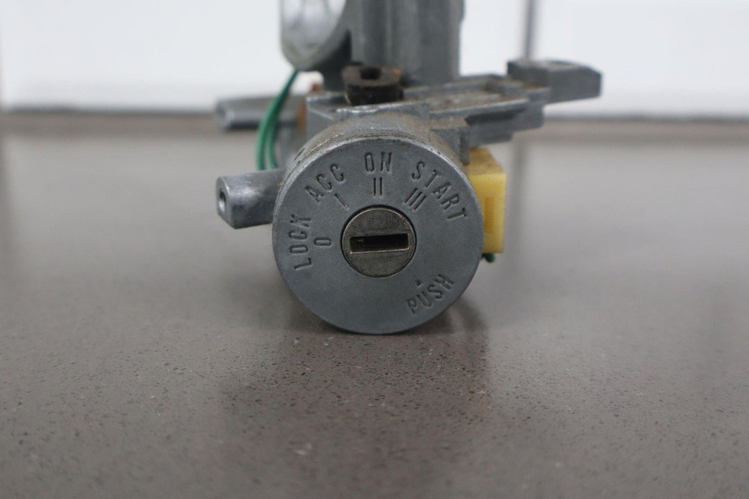 1999 - 2000 Mazda Miata NB (Manual Trans) 5 - Pc Ignition & Lock Cylinder Kit W/Key