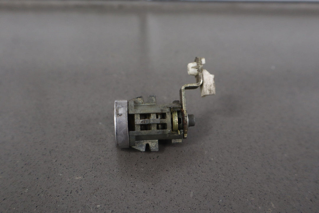 1999 - 2000 Mazda Miata NB (Manual Trans) 5 - Pc Ignition & Lock Cylinder Kit W/Key